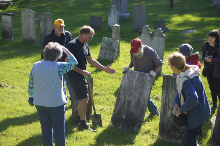Volunteers help restore historic Charlotte cemetery
