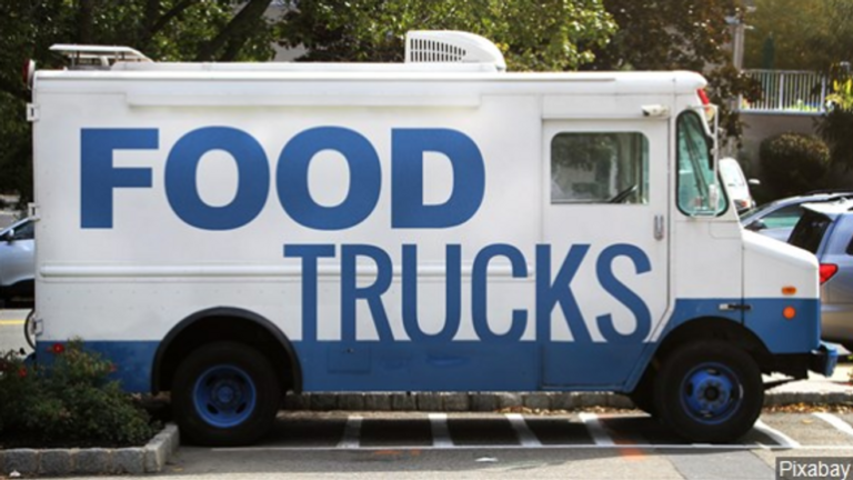 Food Trucks at Rise ‘N Shine Farm