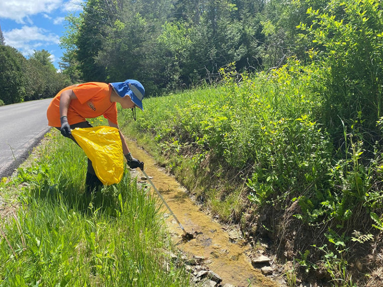 Help de-trash on Green Up Day – May 7