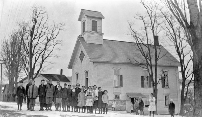 Lakeview School: courtesy Charlotte Public Library; Local History & Genealogy; Charlotte, Vermont Photos and Documents; Wallace McNeil Photos