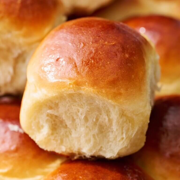 No worries: Hawaiian rolls but no axe throwing at Monday Munch