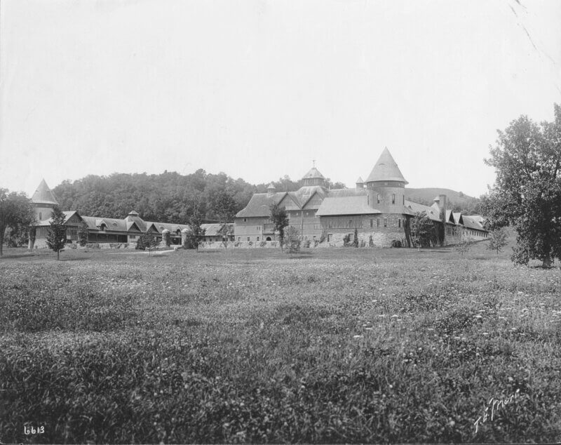 Photo by Thomas Marr. The Farm Barn was built in 1890 and became the agricultural hub of Shelburne Farms.
