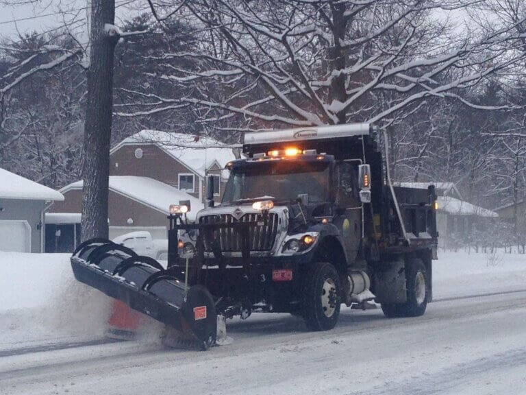 Road salt contamination in focus for legislators